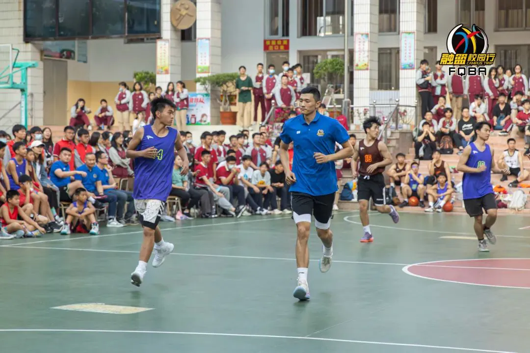 业余篮球爱好者在哪里可以找到表演赛资源_2